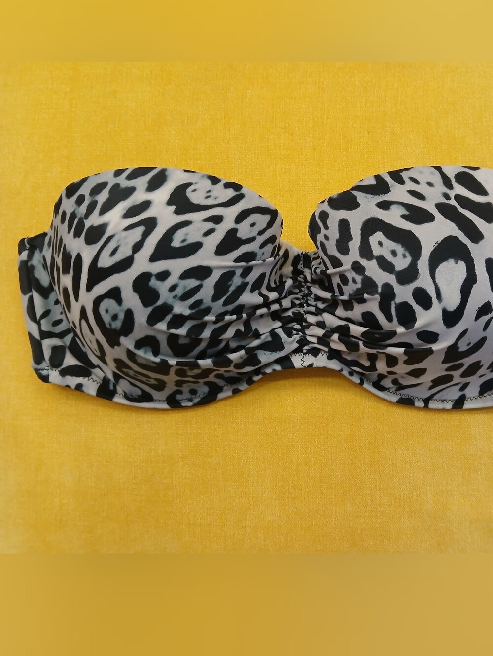 Victoria's Secret push up bandeau swim top  only w/removable straps Size  38C